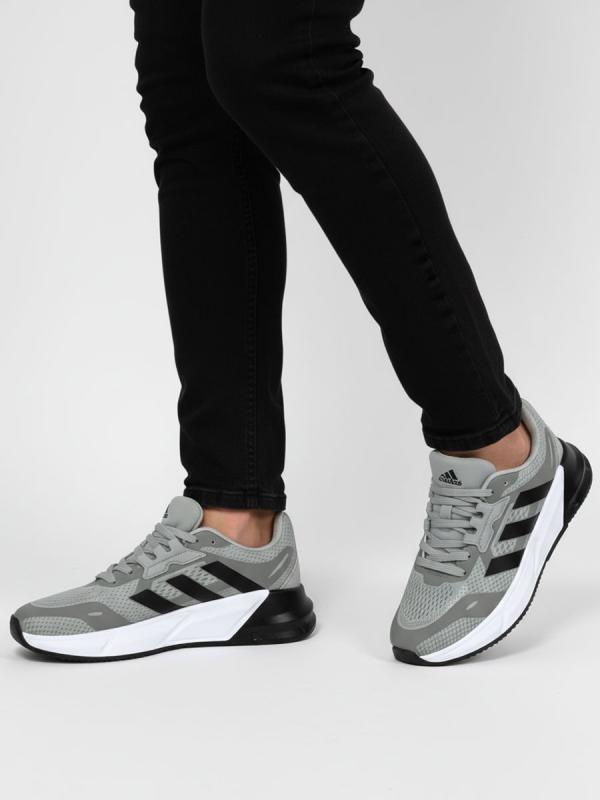 Adidas ADISTAR التوازن المثالي بين الراحة والأناقة