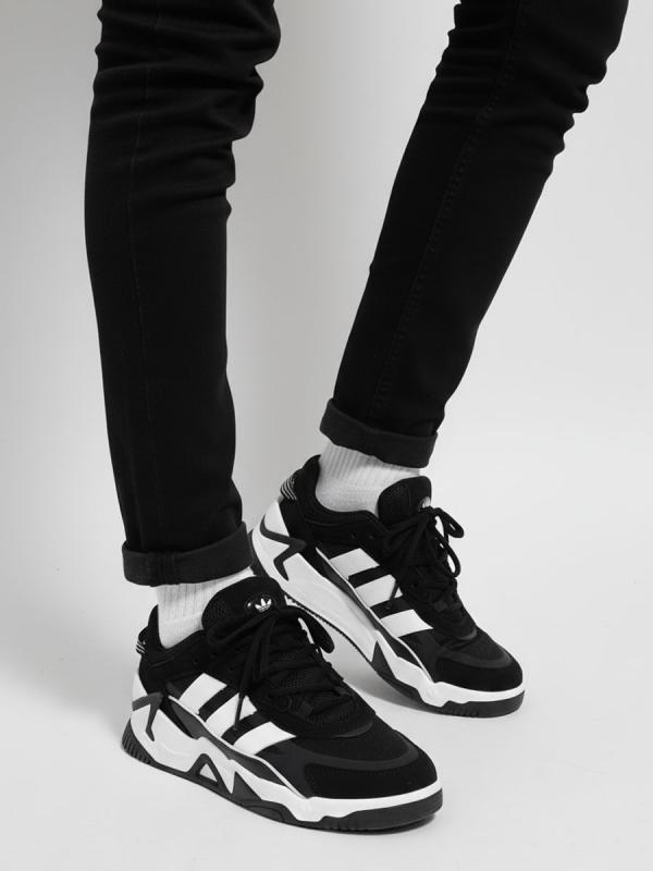 حذاء أديداس نايتبول الرياضي اليومي للرجال