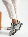 New Balance 9060 Spor Ayakkabı